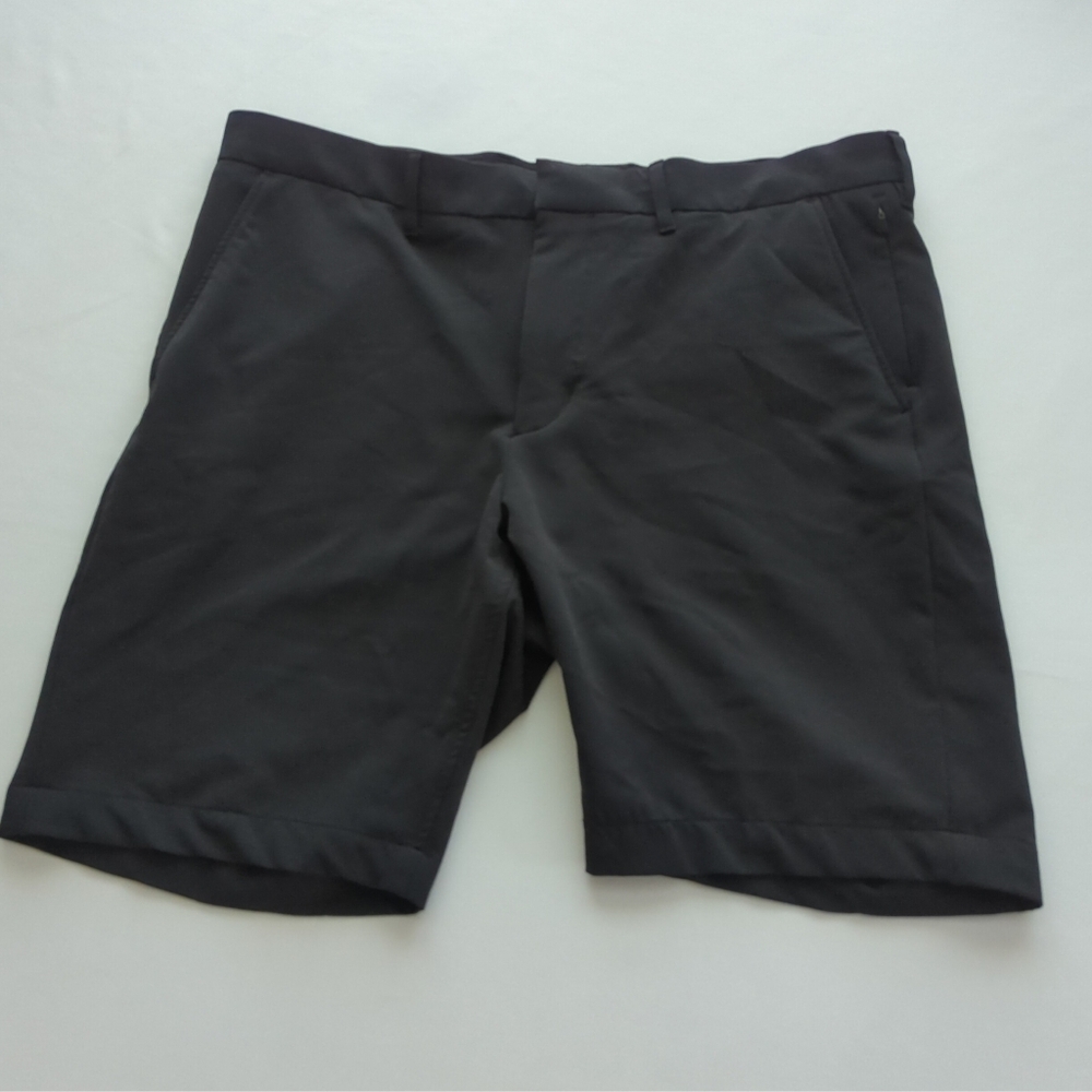 Nordstrom Black Tech-Smart Slim Fit Shorts Zip Pocket Size 38w Inseam 9"